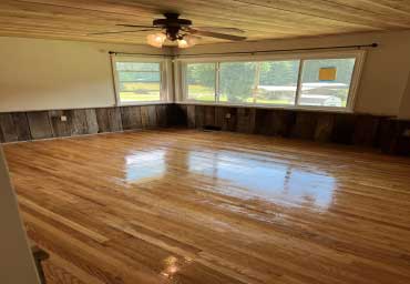 Flooring  by Mountain Men Services